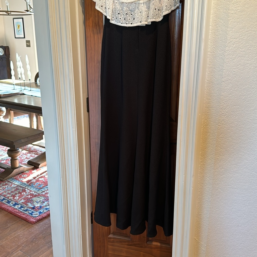 Tadashi Shoji off the shoulder dress - Picture 7 of 9